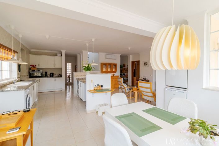 Image No.7-4 Bed Villa for sale