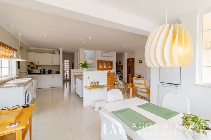 Image No.7-4 Bed Villa for sale