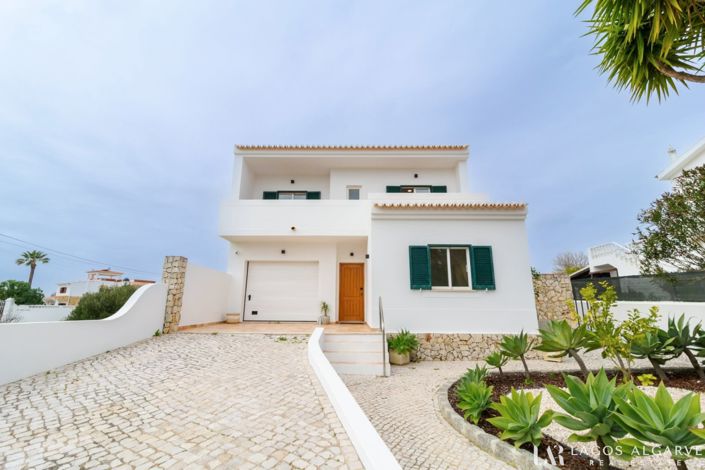 Image No.3-3 Bed Villa for sale