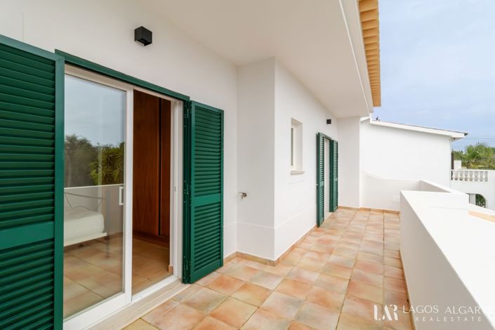 Image No.24-3 Bed Villa for sale