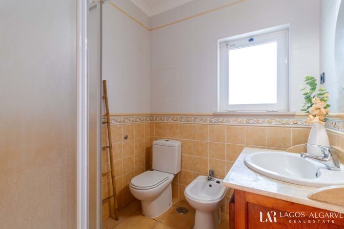 Image No.28-3 Bed Villa for sale