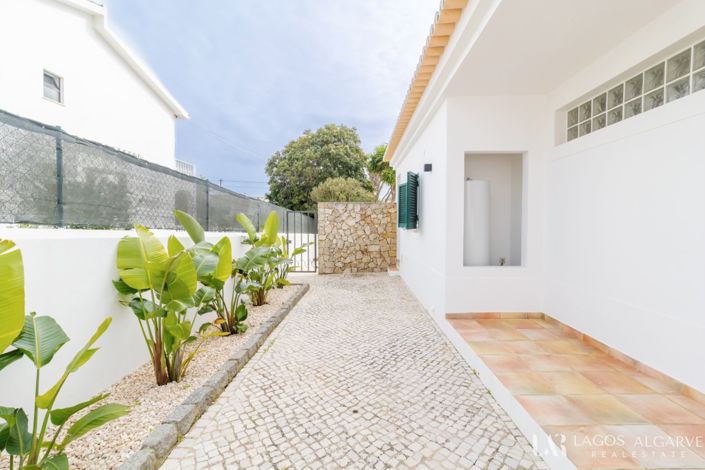 Image No.29-3 Bed Villa for sale