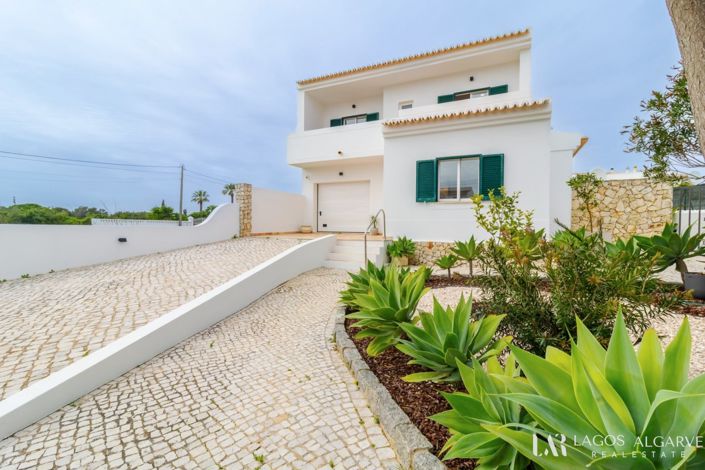 Image No.33-3 Bed Villa for sale