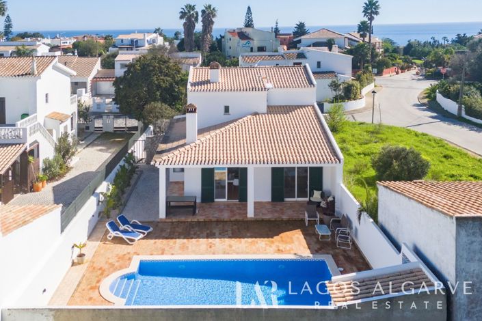 Image No.37-3 Bed Villa for sale