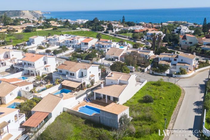 Image No.38-3 Bed Villa for sale