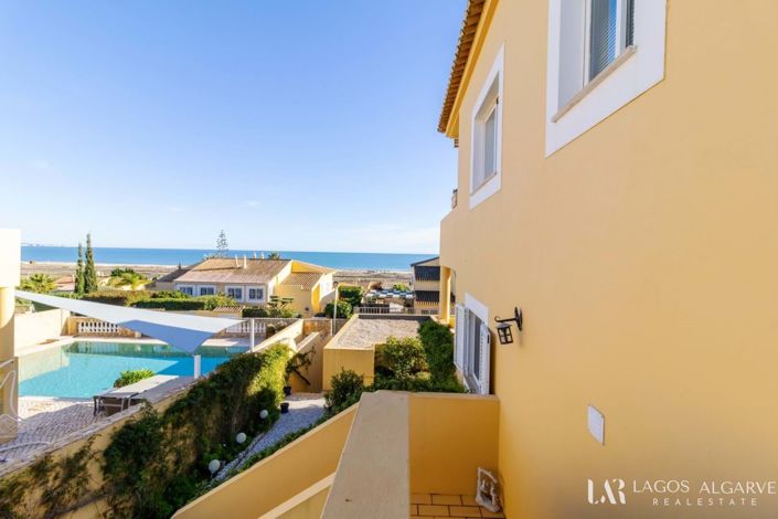 Image No.25-2 Bed Villa for sale