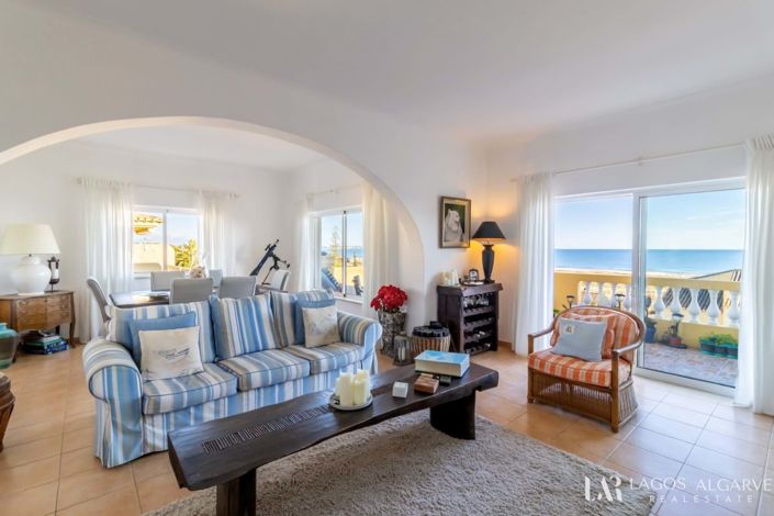 Image No.6-2 Bed Villa for sale