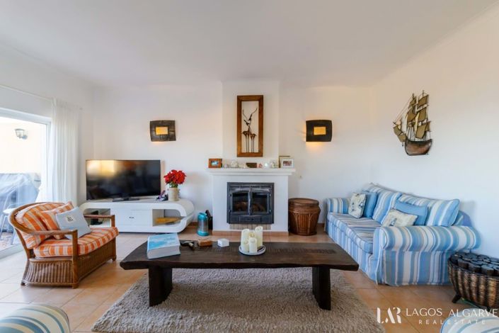 Image No.9-2 Bed Villa for sale