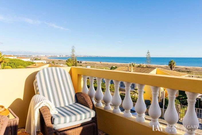 Image No.10-2 Bed Villa for sale