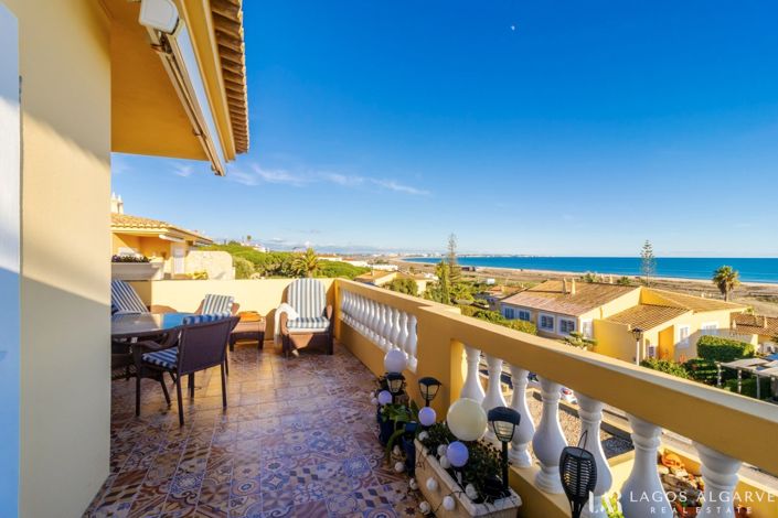Image No.10-2 Bed Villa for sale
