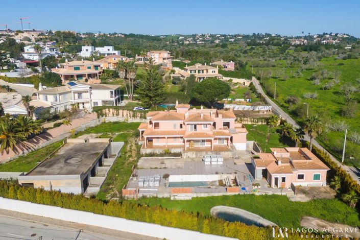 Image No.17-3 Bed Villa for sale