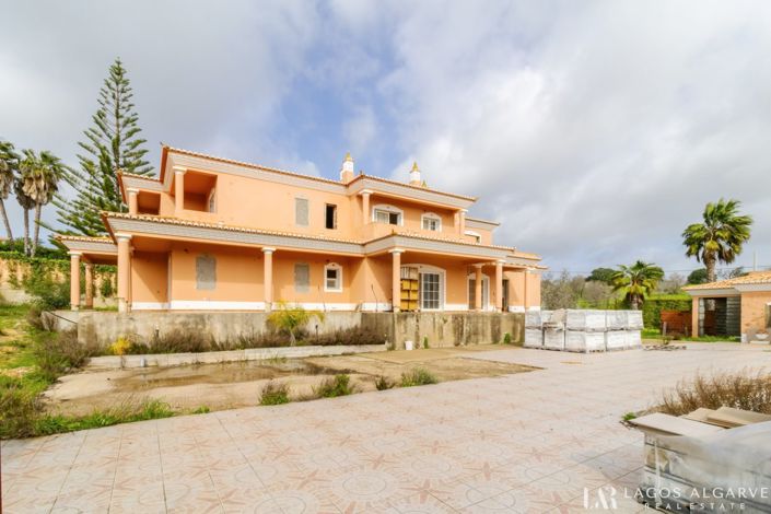 Image No.21-3 Bed Villa for sale