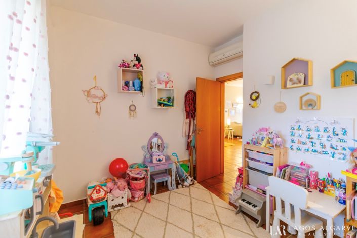 Image No.14-3 Bed Apartment for sale
