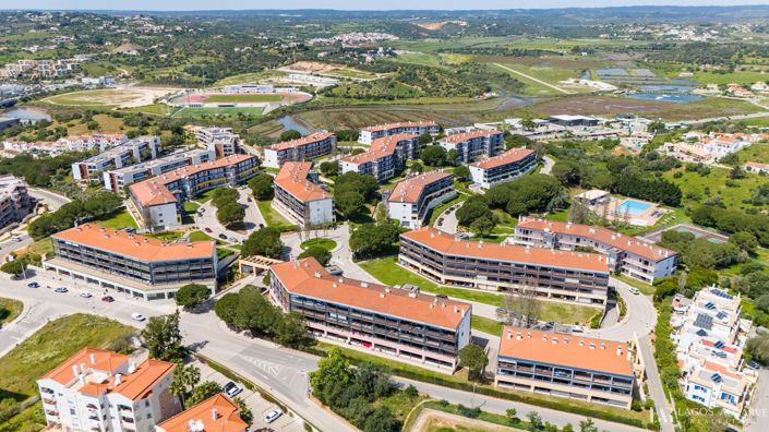 Image No.21-3 Bed Apartment for sale