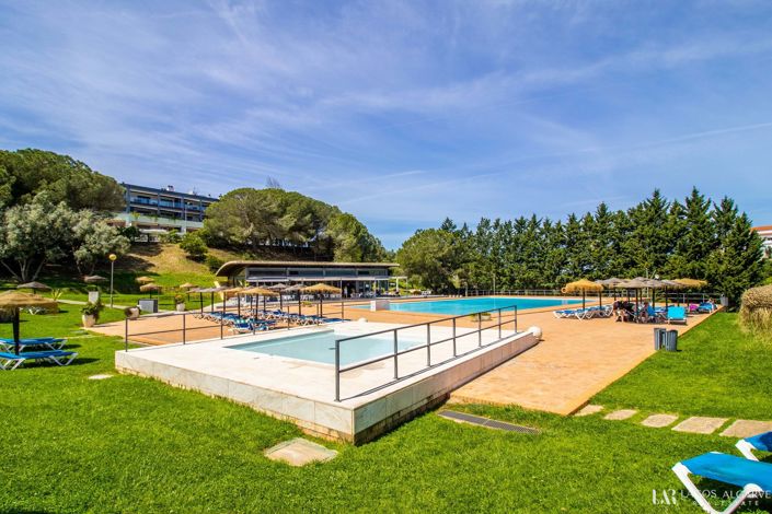 Image No.29-3 Bed Apartment for sale