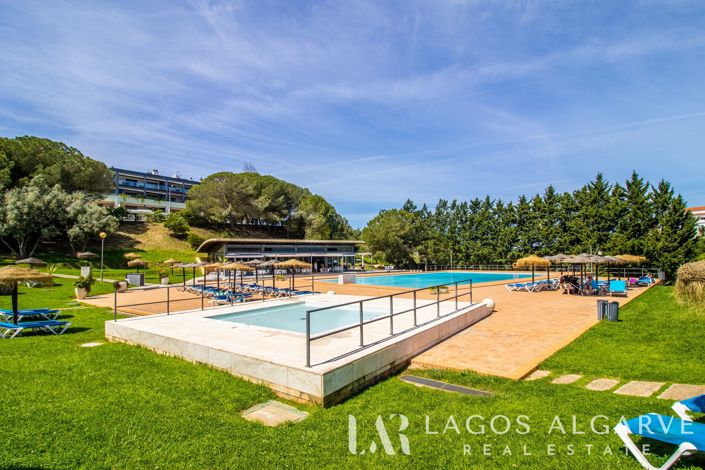 Image No.30-3 Bed Apartment for sale