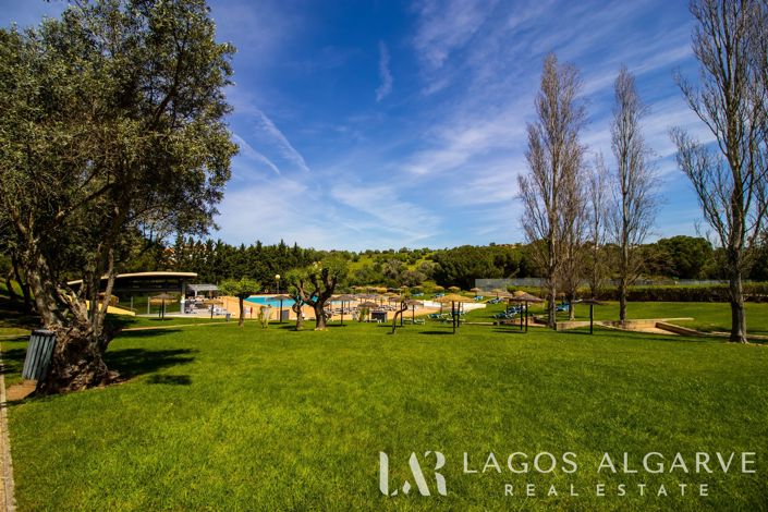Image No.40-3 Bed Apartment for sale
