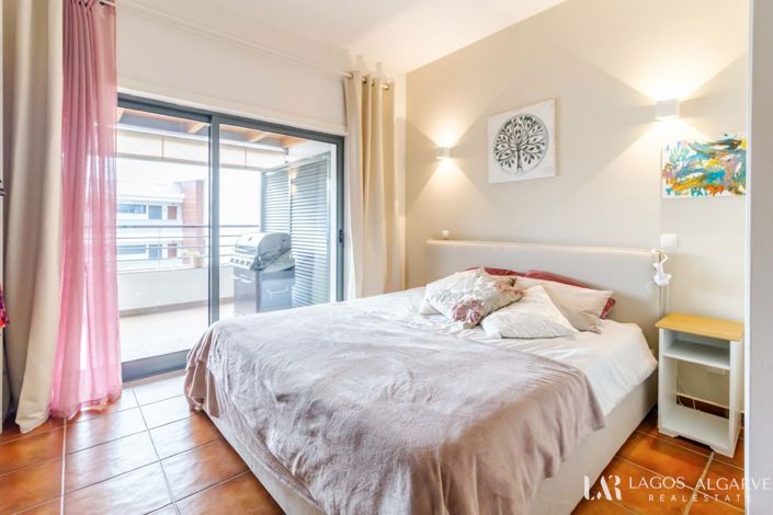 Image No.9-3 Bed Apartment for sale