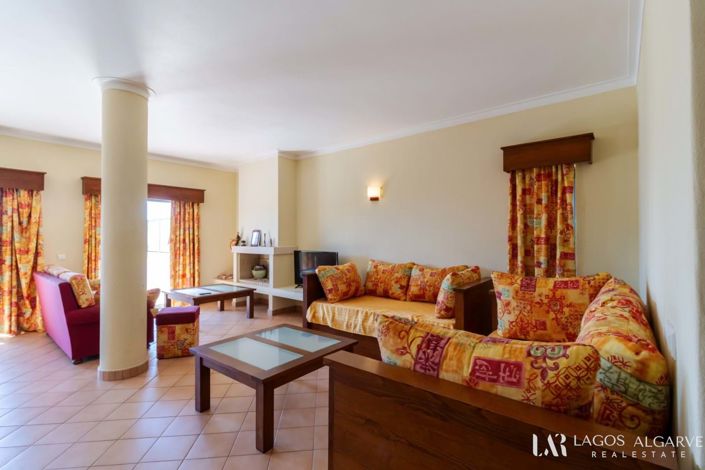 Image No.11-5 Bed Villa for sale