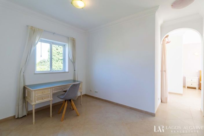 Image No.20-4 Bed Villa for sale