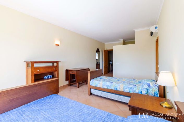 Image No.27-5 Bed Villa for sale