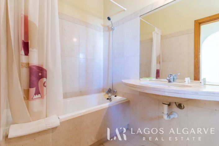 Image No.29-5 Bed Villa for sale