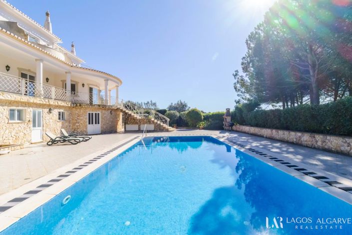 Image No.3-4 Bed Villa for sale