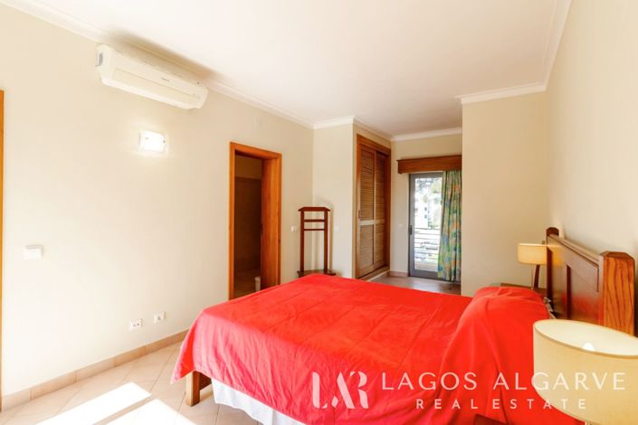 Image No.32-5 Bed Villa for sale