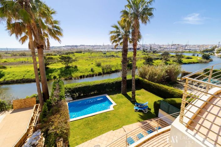 Image No.41-5 Bed Villa for sale