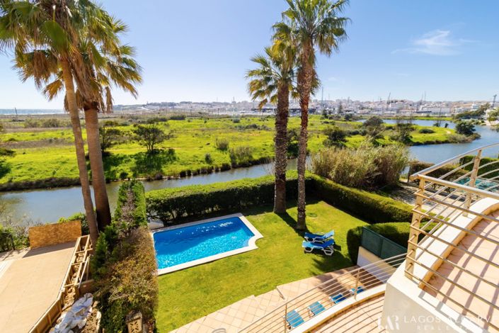 Image No.42-5 Bed Villa for sale