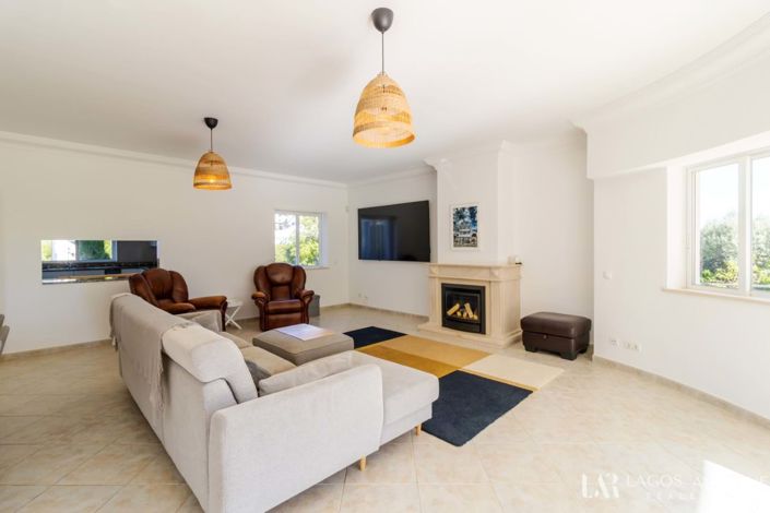 Image No.8-4 Bed Villa for sale