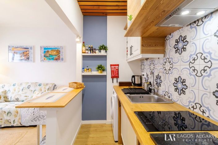 Image No.10-1 Bed Townhouse for sale