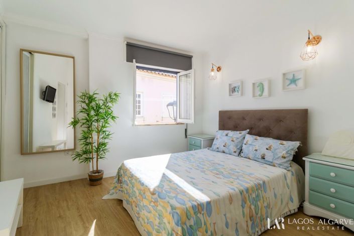 Image No.15-1 Bed Townhouse for sale