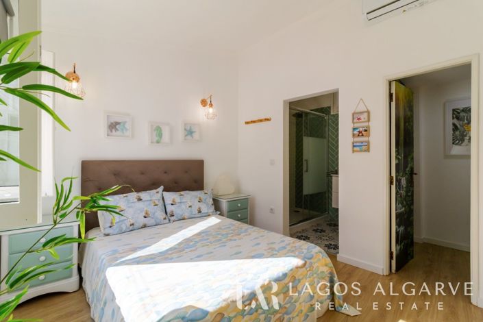 Image No.19-1 Bed Townhouse for sale