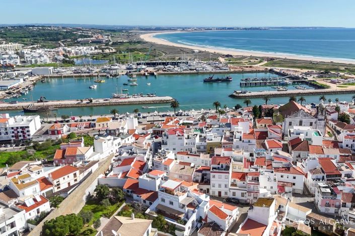 Image No.2-1 Bed Townhouse for sale