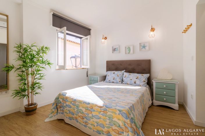 Image No.22-1 Bed Townhouse for sale