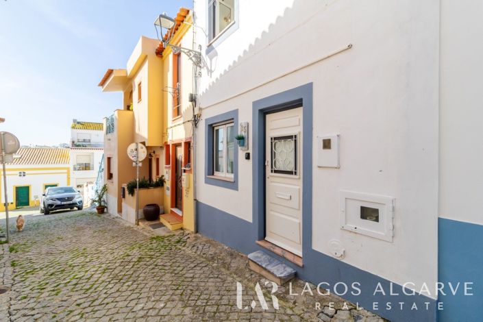 Image No.23-1 Bed Townhouse for sale