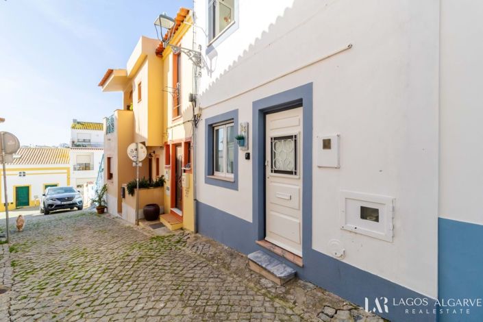 Image No.23-1 Bed Townhouse for sale