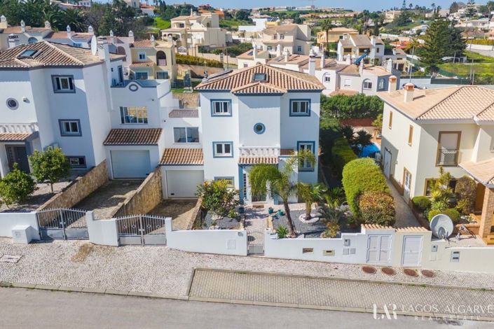 Image No.39-3 Bed Villa for sale