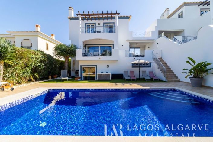 Image No.41-3 Bed Villa for sale