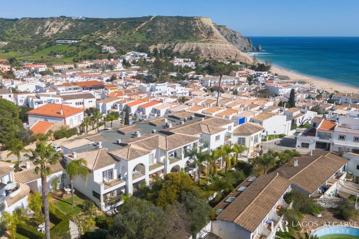 Image No.29-2 Bed Apartment for sale