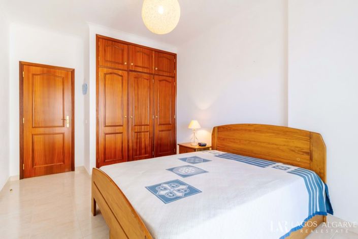 Image No.22-3 Bed Apartment for sale