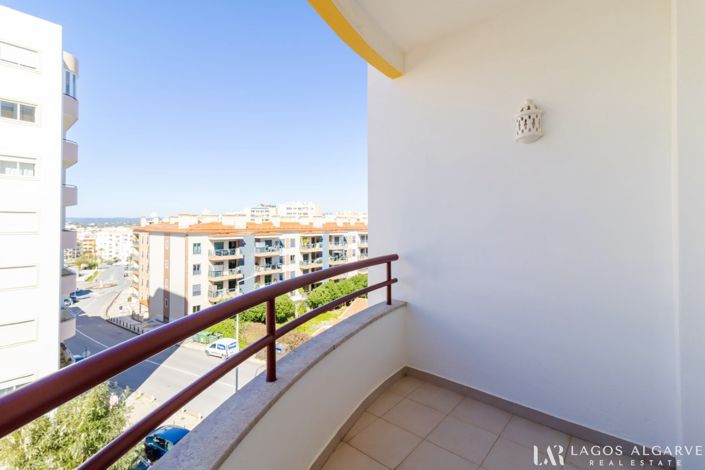 Image No.25-3 Bed Apartment for sale