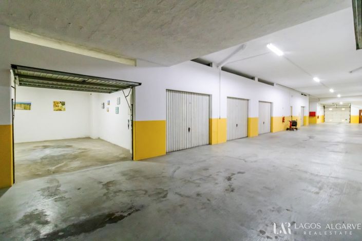 Image No.26-3 Bed Apartment for sale