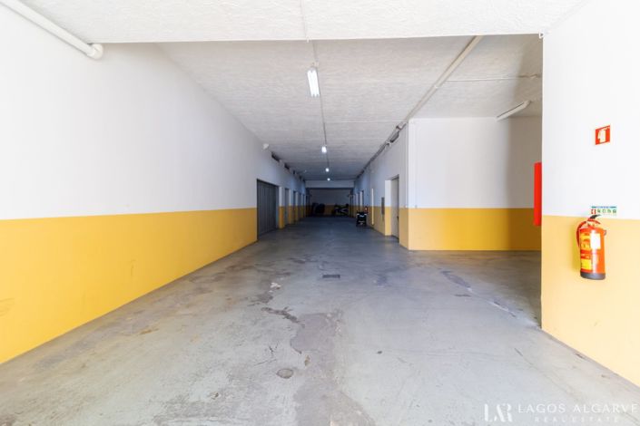 Image No.28-3 Bed Apartment for sale