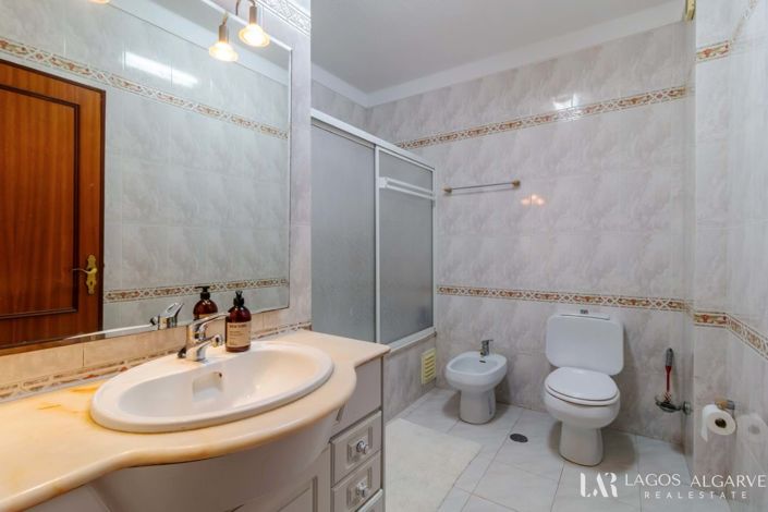 Image No.15-2 Bed Apartment for sale