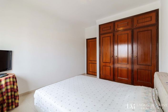 Image No.21-2 Bed Apartment for sale