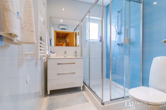 Image No.17-3 Bed Apartment for sale