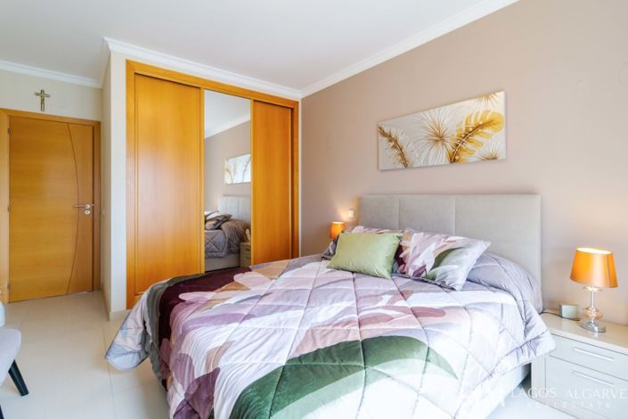 Image No.19-3 Bed Apartment for sale