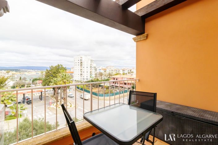 Image No.22-3 Bed Apartment for sale